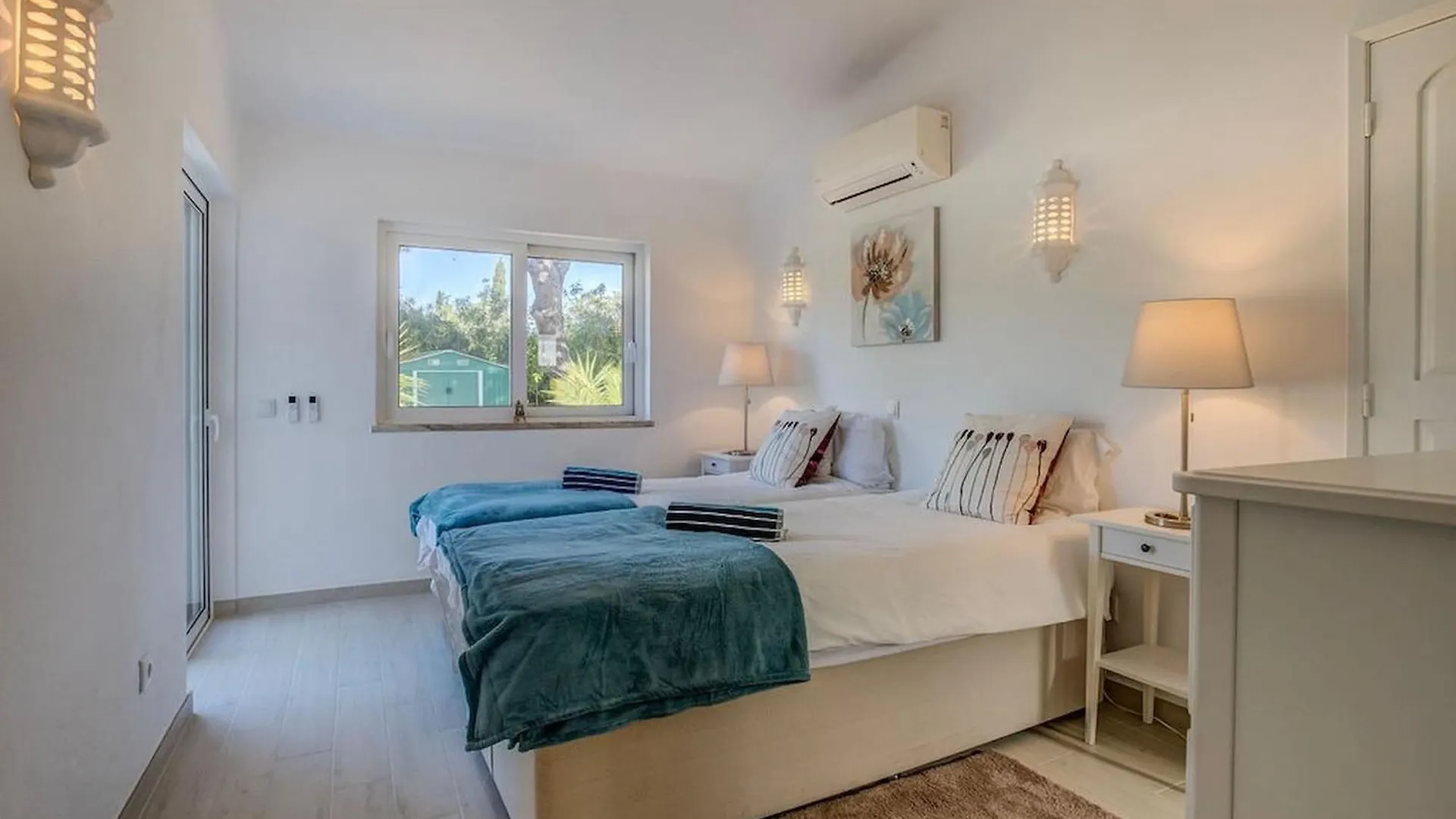 66 Adm Clara - Beautifully Renovated Villa Carvoeiro  Portugal